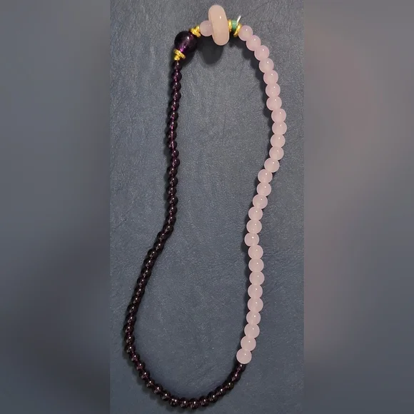 Elegant Pink and Purple Beaded  Bracelet - Picture 2 of 4